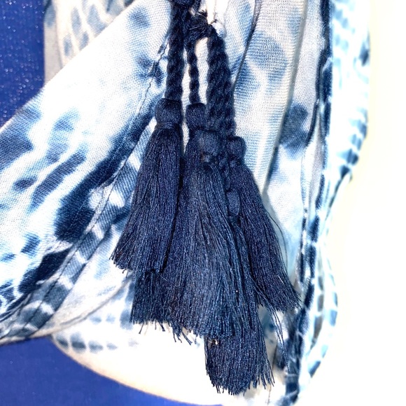 Hollister Tie Dye Square Scarf - Picture 6 of 7